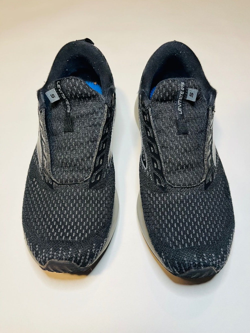 Brooks Running Sneaker Mens 9